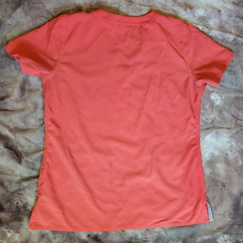 Size small scrub top - Picture 2 of 4